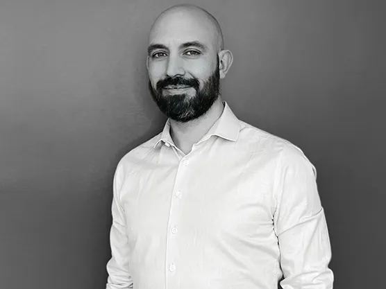 Simon Chiocci - CMO